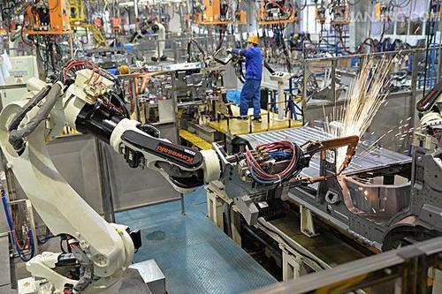 首超百万亿后，中国经济如何优化“飞行姿态”与“系统集成”？